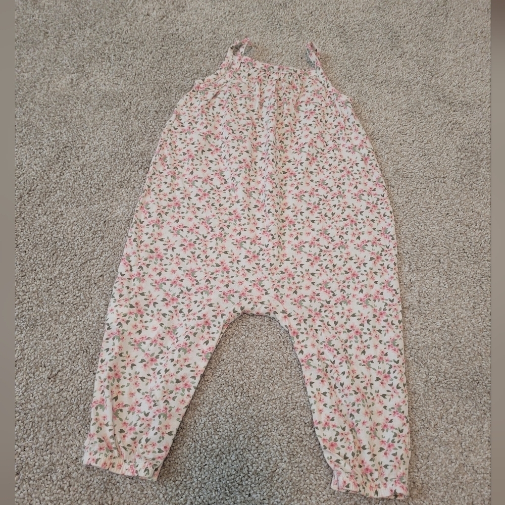 Old Navy Baby Girl Floral Romper Size 12-18 Months - Picture 2 of 3
